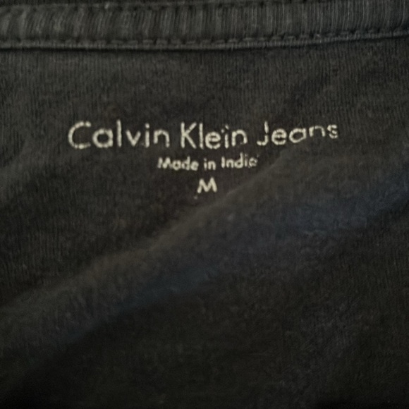 Calvin Klein Black Short Sleeve Tee Urban Design - Picture 3 of 3